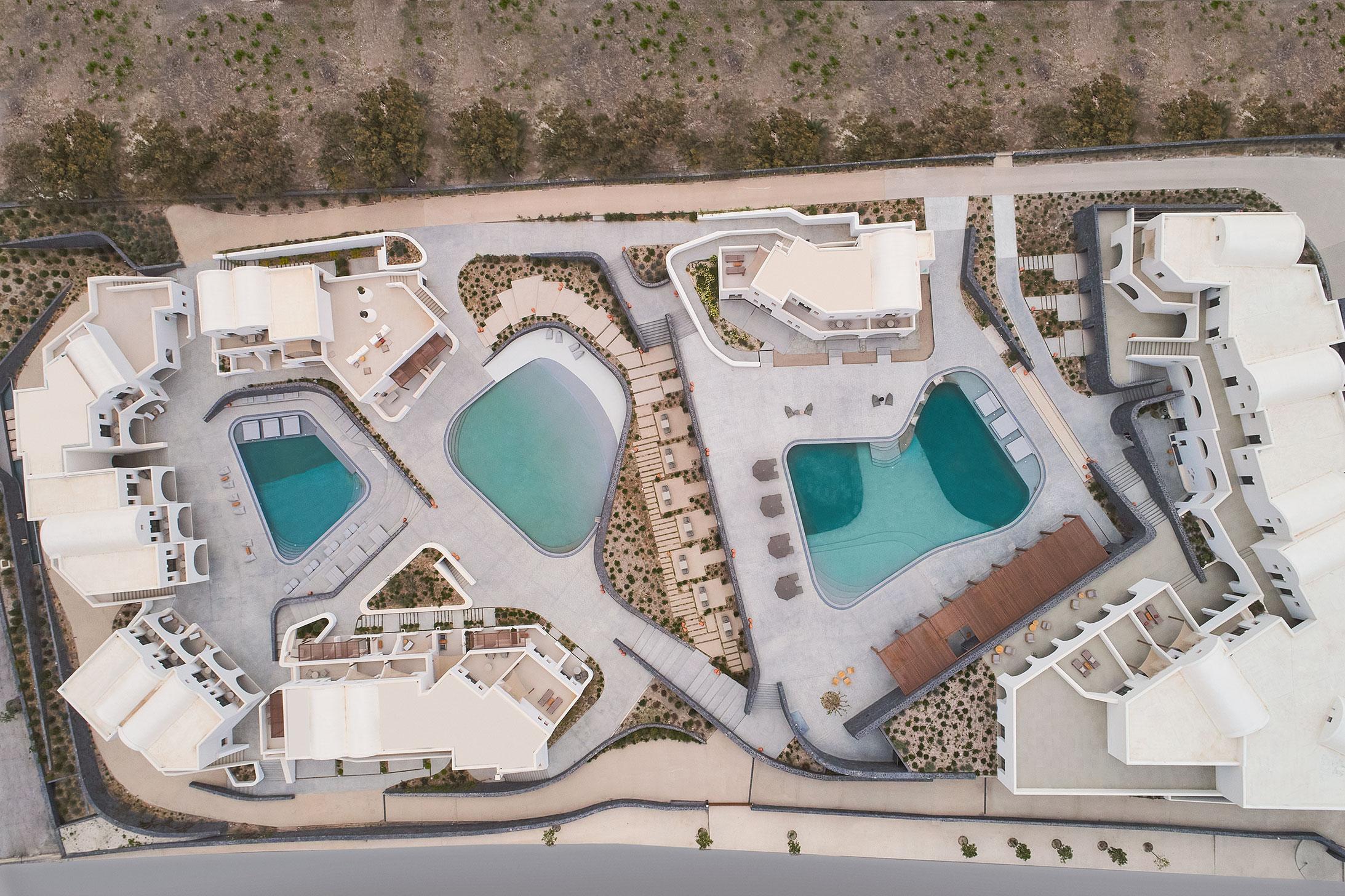 Orama Hotel&Spa Fira  Exteriér fotografie Aerial view of the hotel